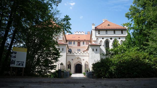 Sanierung: Schloss Seifersdorf mit Festakt wiedereröffnet