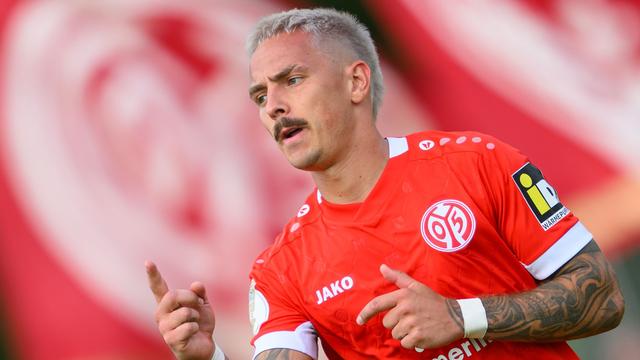 Fußball: Gladbach und Mainz im Pokal locker weiter - Union mit Mühe