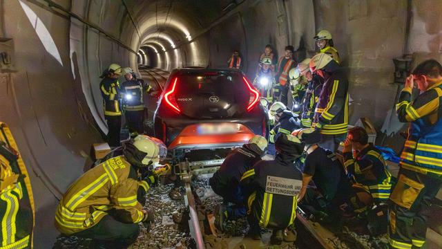 Notfall in Bochum: 63-Jährige fährt einen Kilometer weit in U-Bahn-Tunnel