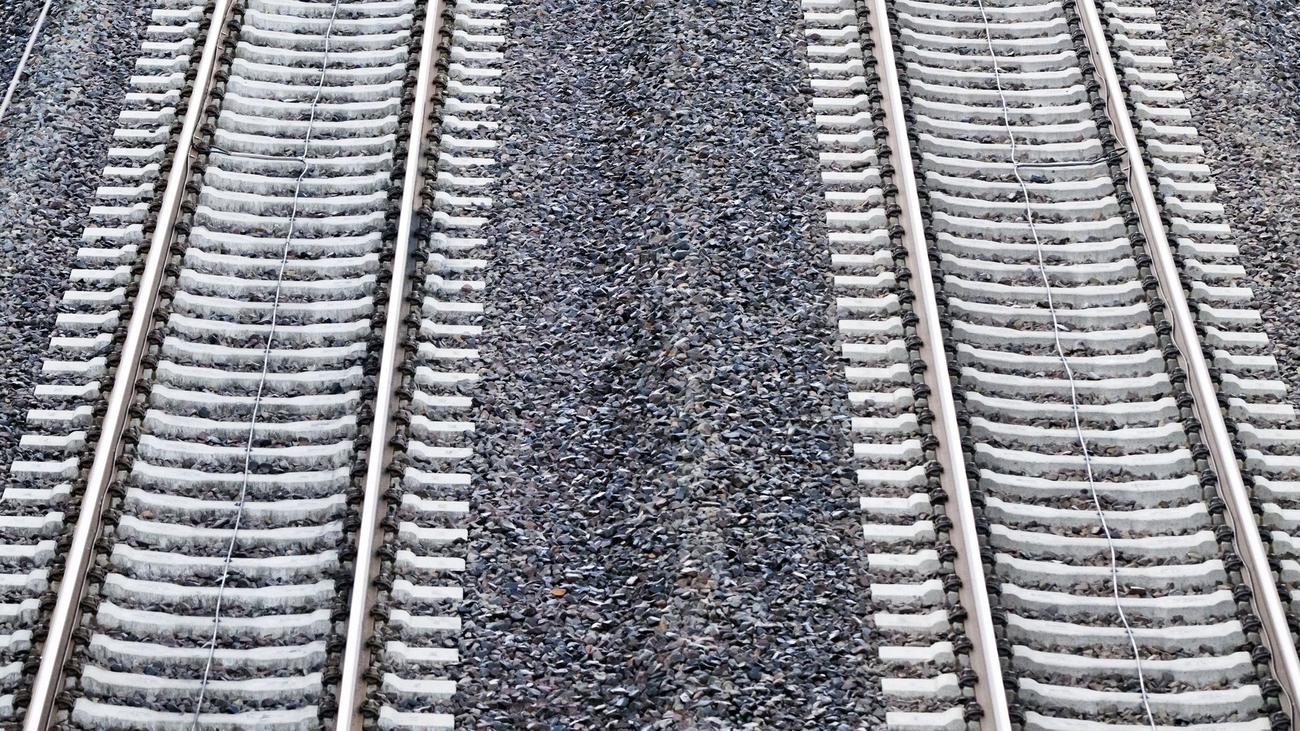 Bahnverkehr: Im Tarifkonflikt der Saarbahn rollt wieder Ersatzverkehr