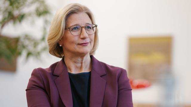 Urteil wird umgesetzt: Mehr Geld für Saar-Beamte - weniger Spielraum im Haushalt