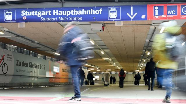 Zum Spaß haben und zum Ärgern: Frust als Feature: Ein Spiel über den S21-Fußgänger-Tunnel