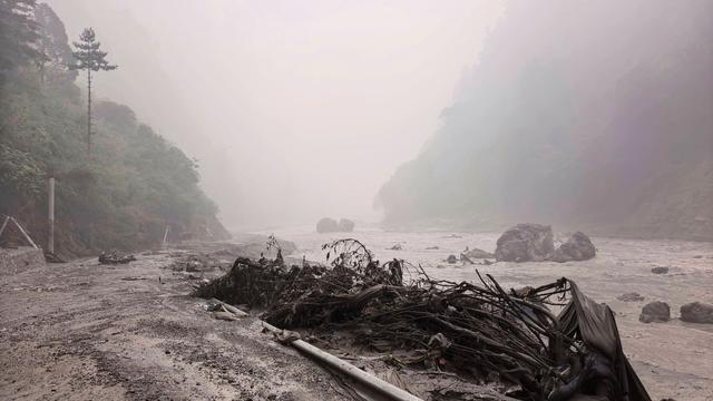 Flut im Himalaya: Mehr als 30 Australier nach Sturzflut in Nepal vermisst