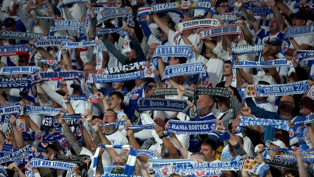 DFB-Pokal: Rostock holt Torwart-Ersatz aus Freiburg