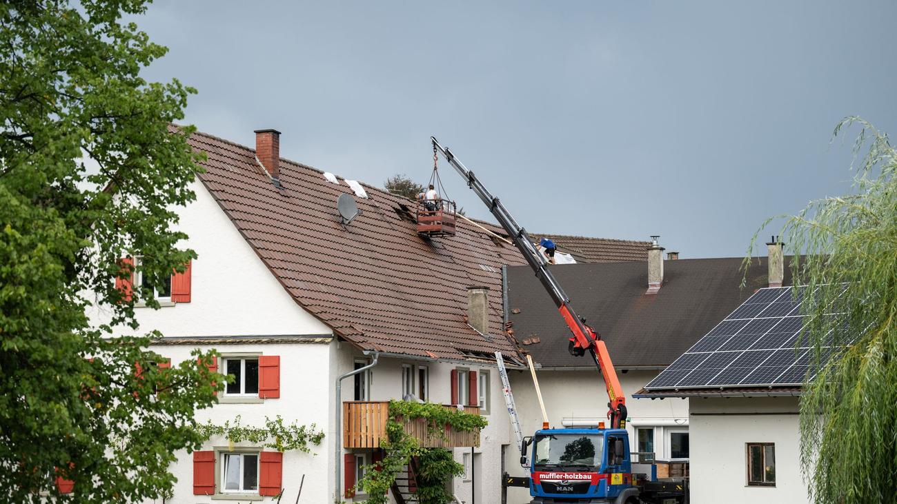 Ortsteil gesperrt: Ein Mensch verletzt nach Unwetter über Singen