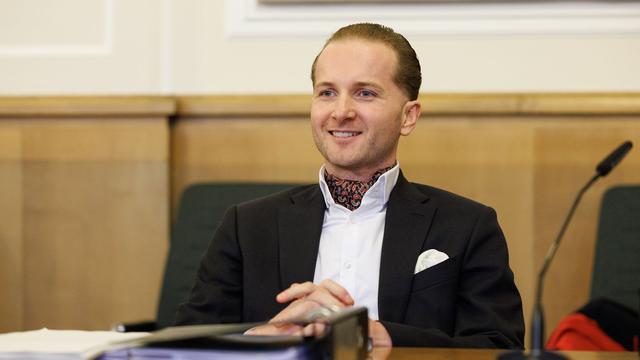Fahndung läuft: Flüchtiger Betrüger Holt verabschiedete sich von Behörden