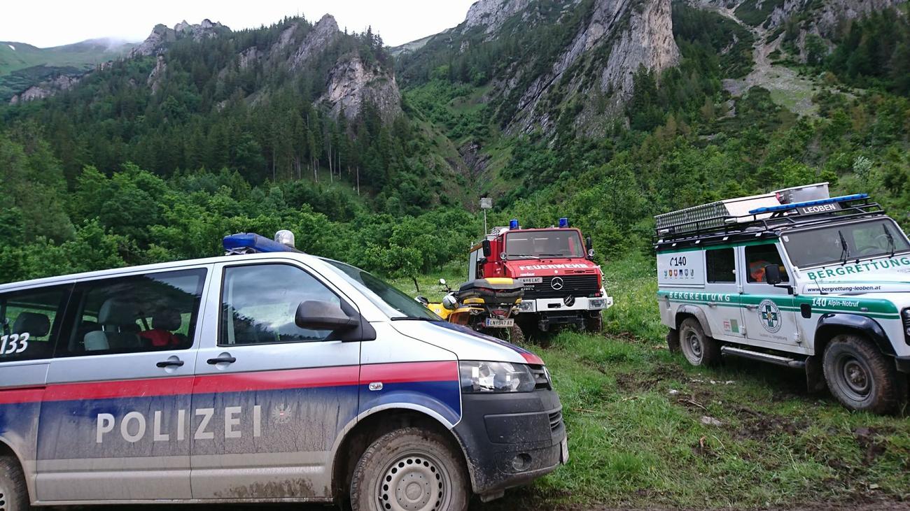 Einsatz mit Hunden und Drohnen: Große Suchaktion in den Alpen nach verschollenem Wanderer