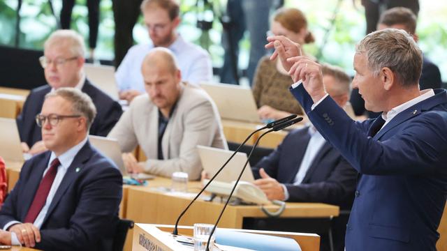 Thüringer Landtag: Höcke gegen Voigt: AfD mit Misstrauensantrag erfolglos