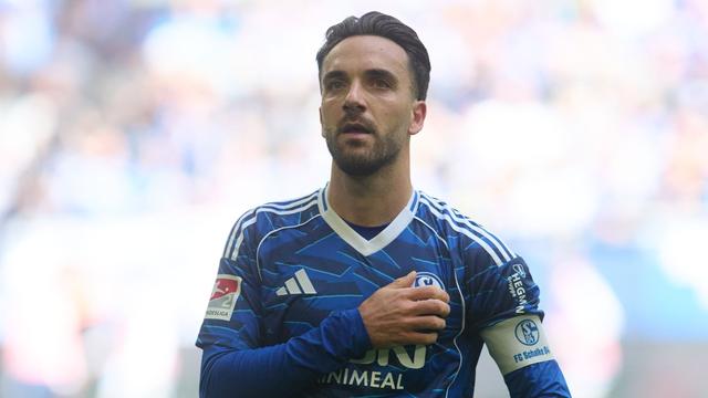 Fußball-Bundesliga: Karaman nicht fit: Schalke zum Start ohne seinen Kapitän