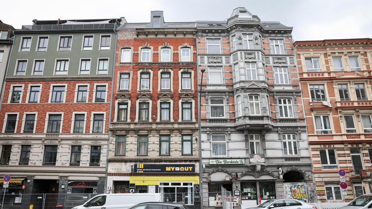 Notabriss Holstenstraße: Nachbarn dürfen zurück – Balkone und Hof bleiben gesperrt