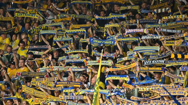 2. Fußball-Bundesliga: Polizei: Sechs Verletzte bei Zweitliga-Spiel in Braunschweig