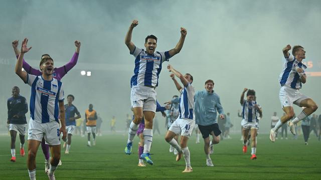 2. Fußball-Bundesliga: «Unfassbares Spiel» : Hertha BSC gewinnt bei Spektakel