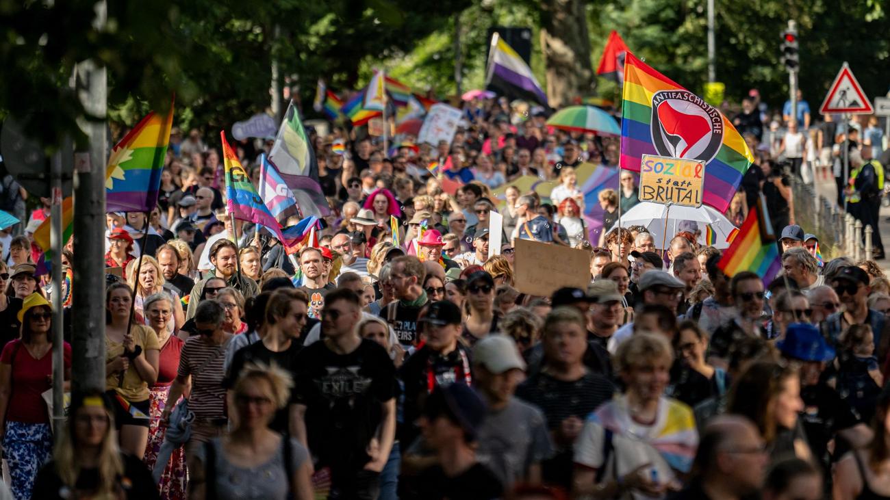 CSD: Christopher Street Day mit rechter Gegendemonstration