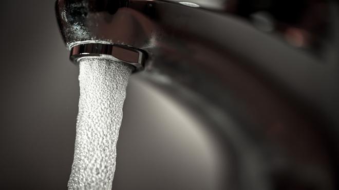 Wasserversorgung: Wie lange in Zaisenhausen kein Wasser fließt, ist bislang unklar. (Symbolbild)