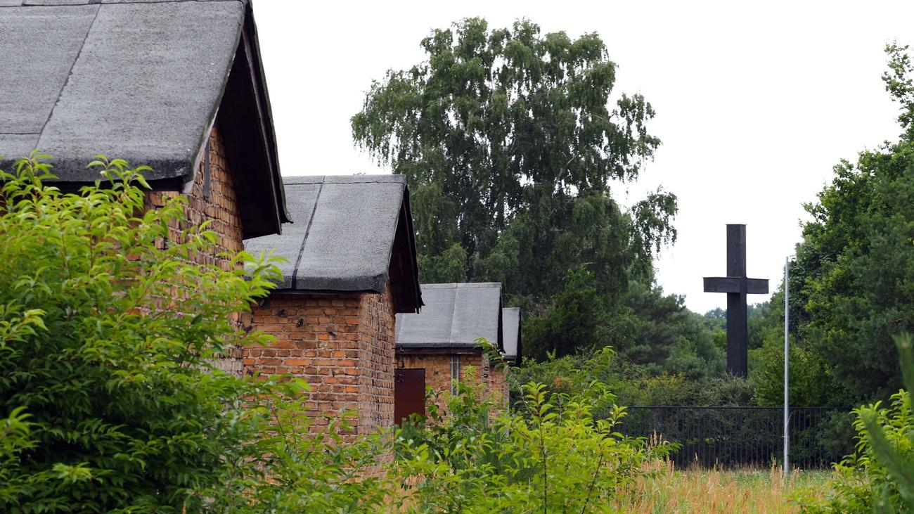 Nach NS-Zeit: Gedenken in Sachsenhausen an Opfer von Sowjetlager
