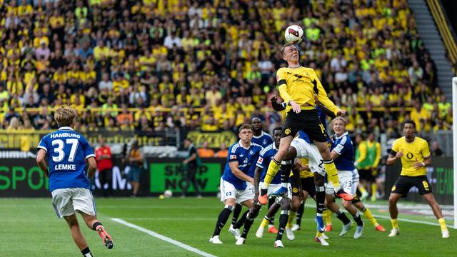 Fußball: HSV zu passiv in Dortmund - Vieira vor Rückkehr