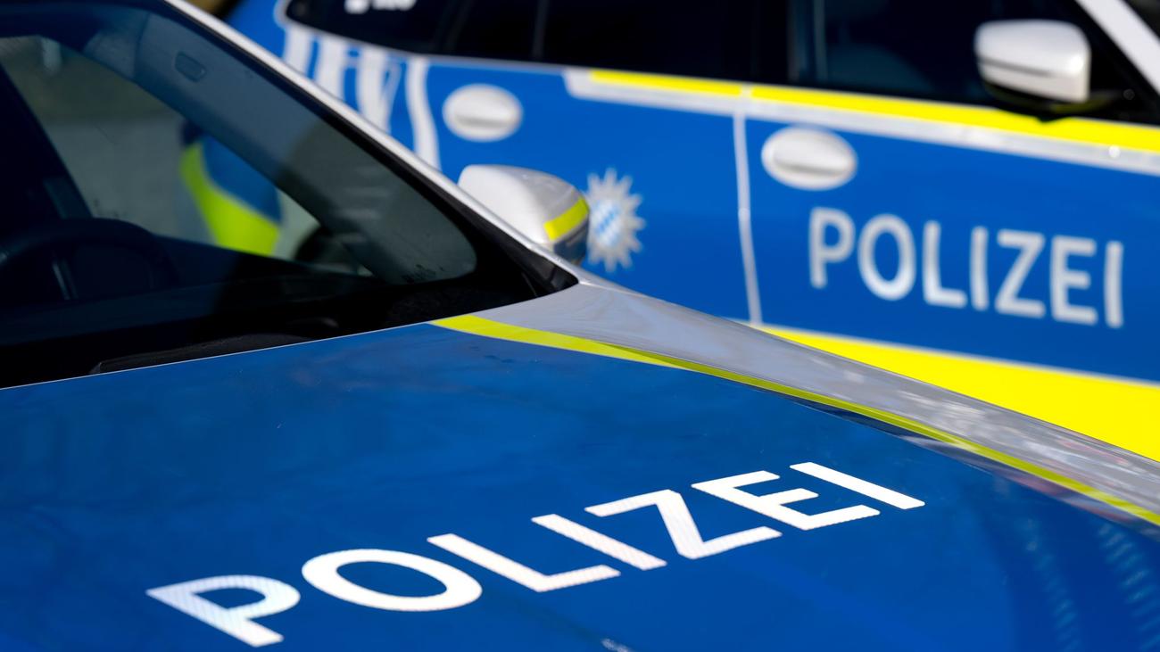 Bei Konzert: Mann fährt mit Traktor auf Menschenmenge zu - zwei Verletzte