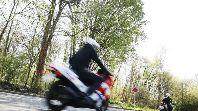 Bundesstraße 289: Zwei Motorradfahrer bei Unfall schwer verletzt