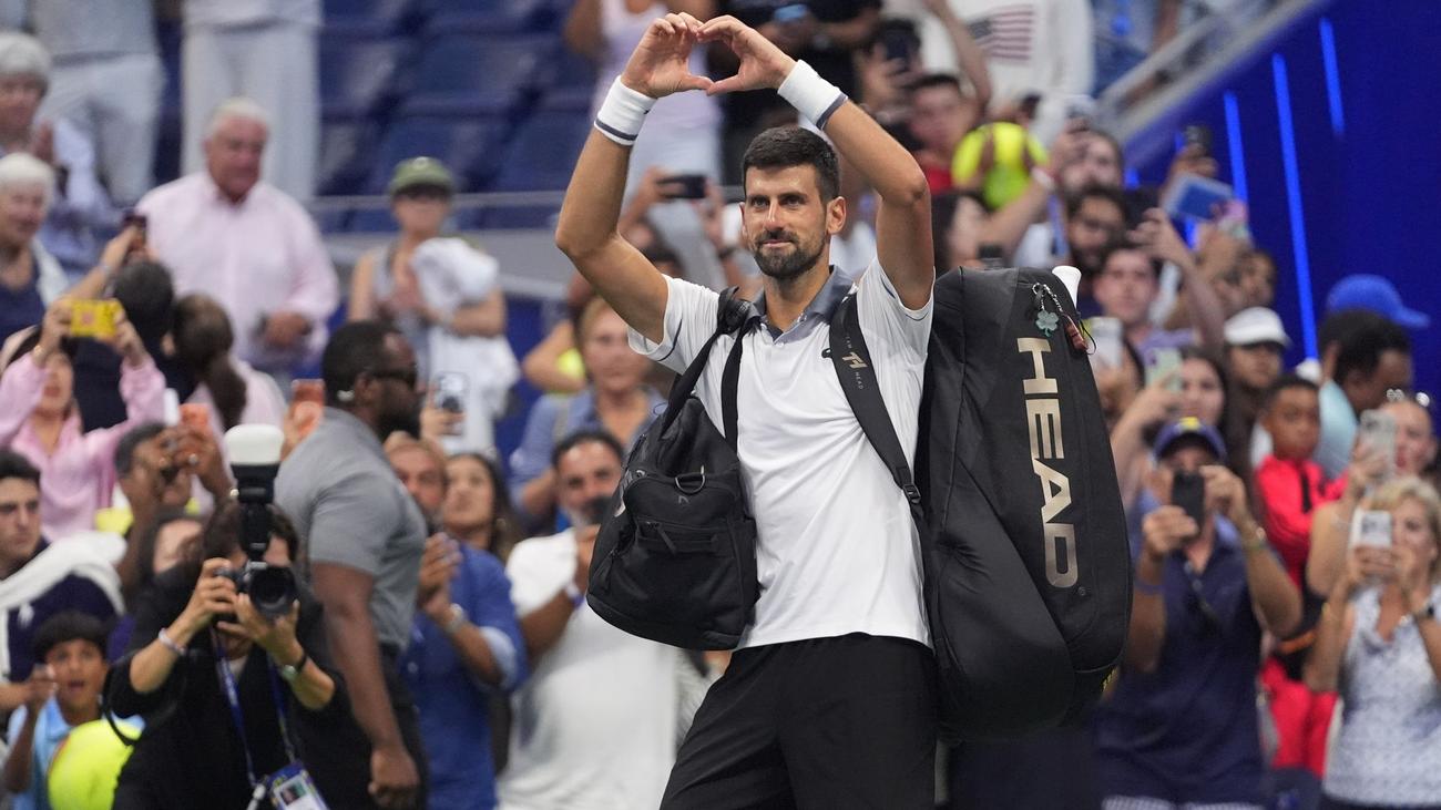 Tennis-Superstar: Drama bei US Open: Djokovic übergibt sich und scheitert früh
