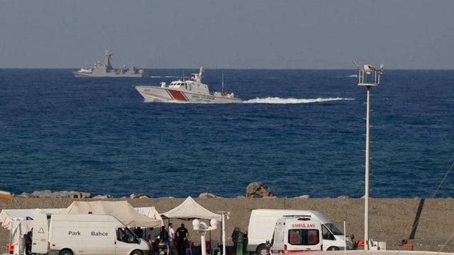 Katamaran sinkt im Mittelmeer: Tödliches Fährunglück vor Zypern: Ermittler suchen Ursache