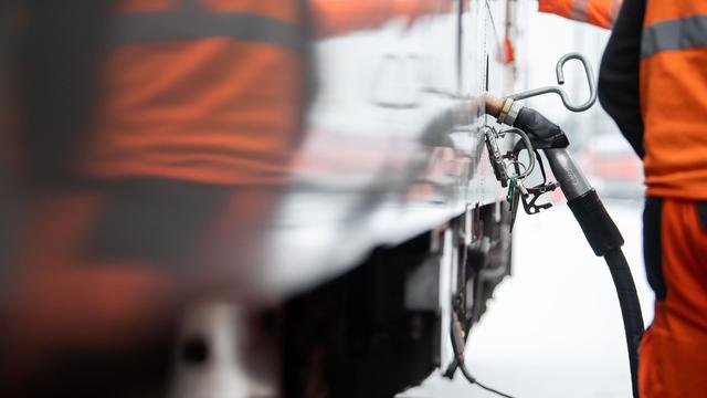 Am Abstellgleis: Rund 900 Liter Diesel aus Lokomotiven abgezapft