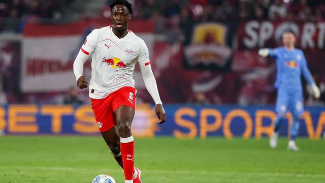 Fußball-Transfers: Per Leihe nach Istanbul: Bitshiabu verlässt RB Leipzig