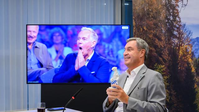 Medien: Söder zeichnet Johannes B. Kerner mit «Blauem Panther» aus