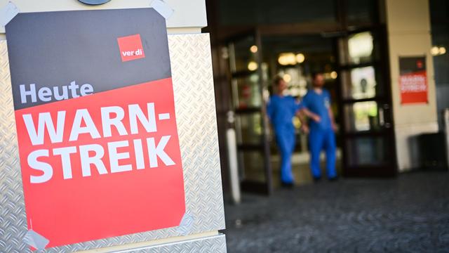 Tarifverhandlungen: Warnstreik der Pflegekräfte an der Charité