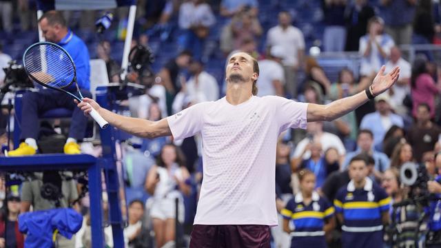 US Open: «Unglaublicher Kampf»: Zverev rettet sich in Nachtkrimi