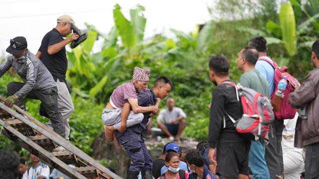 Flutkatastrophe im Himalaya: Sturzflut im Himalaya: Zahl der Toten steigt auf über 1.270