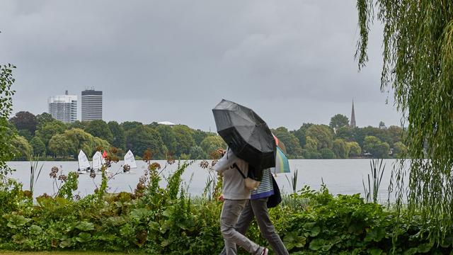 Wetter: Wind und Regen im Norden - Wann die Schauer nachlassen