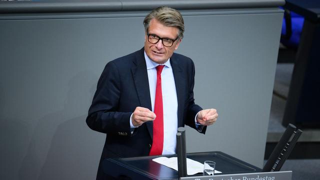 CDU-Bundespolitiker: Nach Unfall und Ermittlungen: Bareiß bleibt im Bundestag