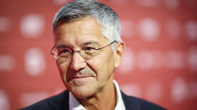 Fußball-Bundesliga: Schalke-Boss plädiert für Meister-Playoffs - Bayern kontert