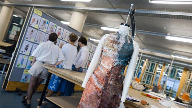 Von der Insel inspiriert: Sind Trachten in? Was Modedesigner von Helgoland mitbrachten