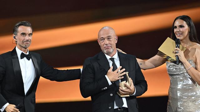 Leute: Goldene Henne für Unheilig-Sänger und Helene Fischer