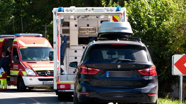 18 Monate altes Kind: Kind bei Unfall mit Rettungswagen schwer verletzt