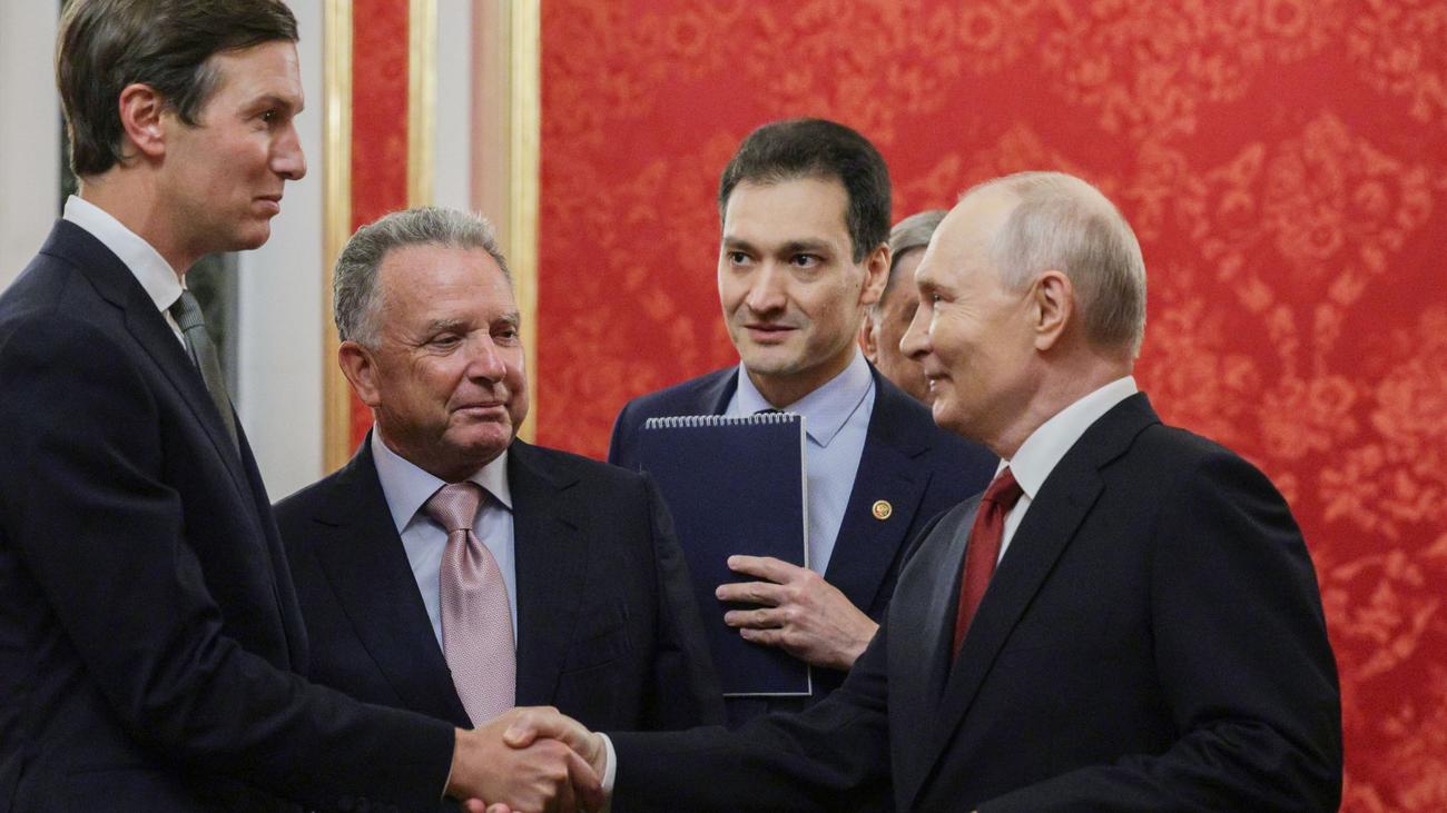 US-Gesandte reisen nach Treffen mit Putin weiter nach Kiew