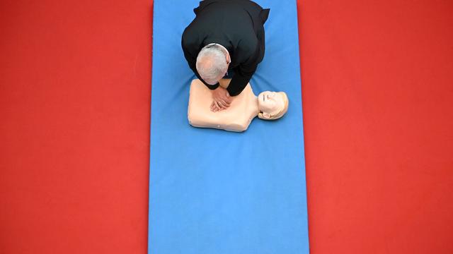 Verlängerung: 128 Stunden Herzdruckmassage? Rekordversuch geht weiter