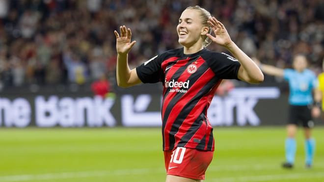 Fußball: Eintracht-Kapitänin Laura Freigang erzielt gegen Union Berlin das Führungstor. (Archivbild)