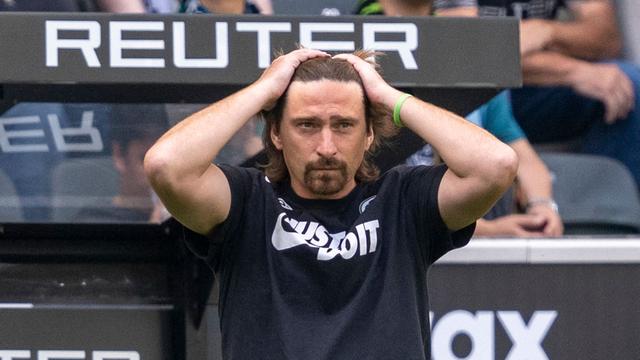 Fußball-Bundesliga: Nach Gelb-Rot: Elversberg-Trainer für ein Spiel gesperrt