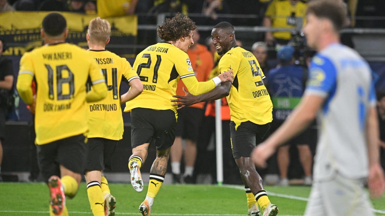 Borussia Dortmund Edge Villarreal in Champions League Opener Amid Karetsas Injury Scare