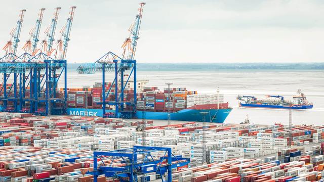 Für Bundeswehr und Nato: Fit für den Notfall - Millionen für Hafen, Flughafen, Gleise
