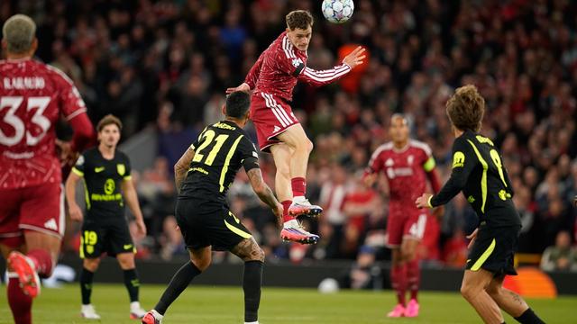 Champions League: Adeyemi mit Traumtor bei Barcelonas Kantersieg