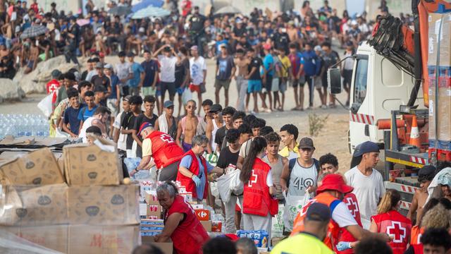 Nordafrika-Exklave: Geheimdienst warnte vor Massenankunft von Migranten in Ceuta