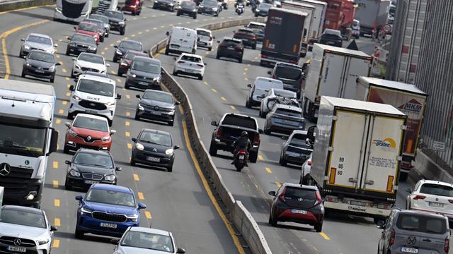 Verkehr: Menschen in Deutschland fahren etwas weniger Auto