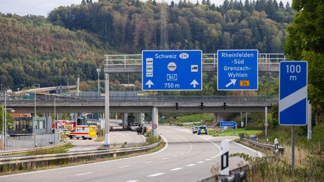 Zwei vorläufige Festnahmen: Grenzübergang nach Sprengstoffverdacht wieder frei