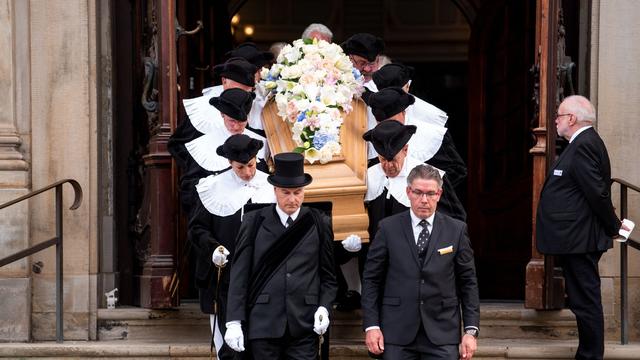 Abschied im Michel: Freunde und Weggefährten trauern um Klaus-Michael Kühne