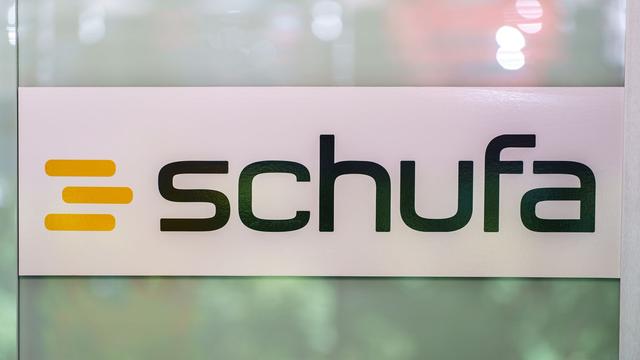 «Schattendatenbank»?: Streit um historische Schufa-Daten: Kritiker wollen klagen