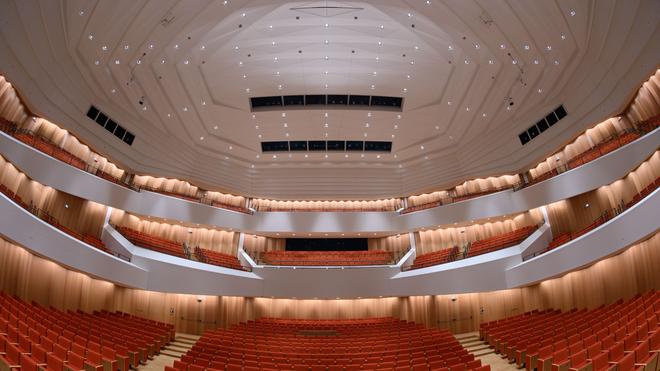  Der Dresdner Kulturpalast ist seit seiner Wiedereröffnung 2017 ein Treffpunkt für führende Spitzenorchester aus aller Welt (Archivbild)