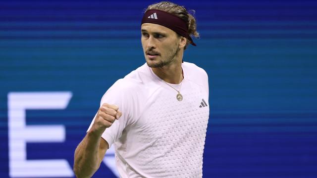Tennis: Zverev locker ins Halbfinale der US Open - Becker überholt